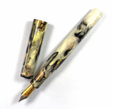 Homerton Grande in Brooks Golden Abalone Size 8 Nib