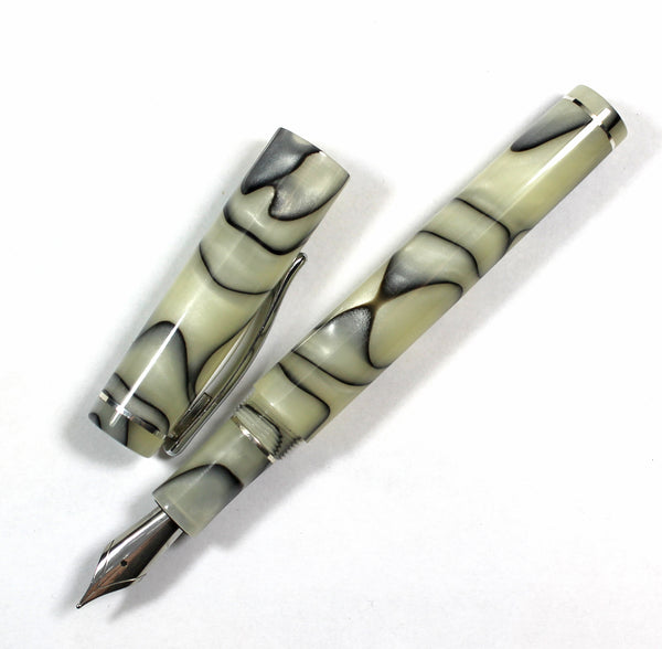 Oyster Swirl Cellulose Acetate Fountain pen