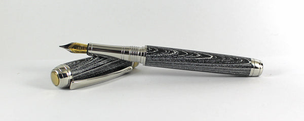 Queens Fountain pen in Jeep Fordite