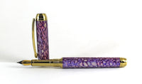 Queens Fountain pen in Conway Stewart Purple Tiffany Casein